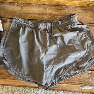 Nike tempo shorts XL grey